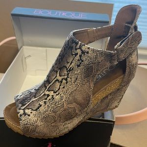 New, never worn, snakeskin wedges